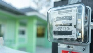 ایوریج بل بھیجنے اور 30 دن سے زائد کی بلنگ پر تمام بجلی کمپنیوں کیخلاف کارروائی کا فیصلہ