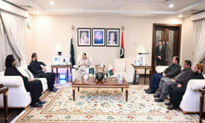سابق وزیراعلیٰ بلوچستان عبدالقدوس بزنجو اور دیگر رہنما پیپلزپارٹی میں شامل ہوگئے