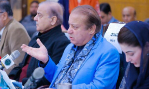 ہمارا مطالبہ اقتدار نہیں، قوم کو بتائیں اس ملک میں ڈاکہ کس نے ڈالا، نواز شریف