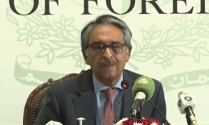 پاکستان مقبوضہ کشمیر پر بھارتی آئین کی بالادستی قبول نہیں کرتا، وزیر خارجہ