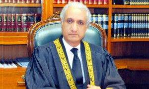 سویلینز ٹرائل روکنے کے فیصلے کیخلاف بینچ پر جسٹس اعجازالاحسن نے اعتراض اٹھا دیا