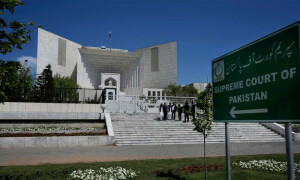 فوجی عدالتوں میں سویلینز کا ٹرائل جاری رکھنے کی اجازت، عدالت میں کیا ہوا