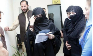 غیر شرعی نکاح کیس: بشریٰ بی بی کی حاضری سے استثنیٰ کی درخواست منظور