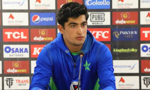 بھائیوں سے کم بات ہوتی ہے، سلیکٹر نہیں کہ ٹیم میں انکی جگہ بنا سکوں، نسیم شاہ
