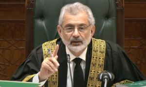 چیف جسٹس قاضی فائزعیسیٰ دو ہفتوں کے لیے آج بیرون ملک روانہ ہوں گے