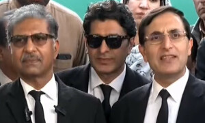 الیکشن کمیشن سرٹیفکیٹ نہ ملا تو پی ٹی آئی ٹکٹ ہولڈرز کے آزاد امیدوار بننے کا خطرہ ہے، بیرسٹر گوہر