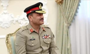 آرمی چیف سے ملنے سرکردہ پاکستانی امریکن شخصیات دور دراز علاقوں سے پہنچیں، انگریزی اخبار