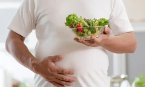 سردیوں میں یہ 5 غذائیں آپ کے پیٹ کی چربی گھٹا سکتی ہیں