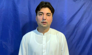 روپوش پی ٹی آئی رہنما مراد سعید کے کاغذات نامزدگی جمع