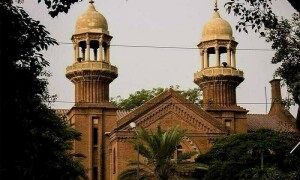 پی ٹی آئی خواتین کی مخصوص نشستوں کی فہرست جاری نہ کرنے کا اقدام چیلنج