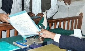 عام انتخابات کیلئے اسکروٹنی کا مرحلہ مکمل، عمران خان سمیت 3 ہزار امیدواروں کے کاغذات مسترد