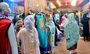 سیل اور ڈسکاؤنٹ کے نام پر دھوکہ دینے والے پاکستانی برانڈز کو وارننگ جاری