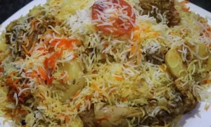 منفرد ذائقے والی &rsquo;پشاوری چکن بریانی&lsquo; گھر پر بنائیں اور داد پائیں