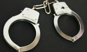 کراچی : تاجر سے 2 کروڑ کا بھتہ مانگنے والے 3 ملزمان گرفتار