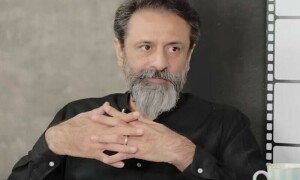 نئی نسل کے بچوں کو کس طرح پالا جائے؟ علی طاہر کا زبردست مشورہ