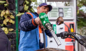 ملک میں پٹرولیم مصنوعات کے استعمال میں کمی، فروخت 15 فیصد گرگئی