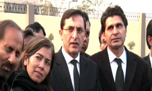 تحریک انصاف کا پشاور ہائی کورٹ کے فیصلے کیخلاف سپریم کورٹ جانے کا فیصلہ