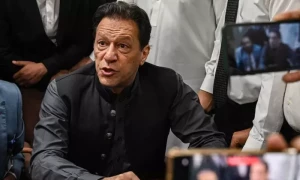 Imran Khan writes opinion piece &lsquo;by invitation&rsquo; in lead British daily