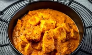 Indian woman finds cockroach in hotel meal