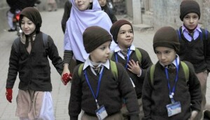 شدید سردی کے باعث اسکولوں کے اوقات کار میں تبدیلی