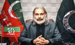 پی ٹی آئی رہنما فیصل امین گنڈہ پور طویل روپوشی کے بعد منظر عام پر آگئے