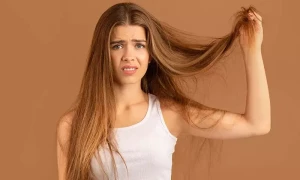 موسمِ سرما میں کمزور اور خشک بالوں کیلئے دہی آزمائیں