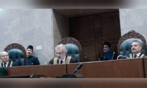 سیاستدانوں کی تاحیات نااہلی کالعدم قرار، نوازشریف اور جہانگیر ترین کی سزا ختم
