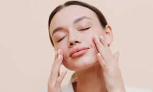 کسی تقریب میں شرکت سے قبل اس ماسک سے چہرہ چمکائیں