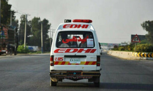 کراچی : جواں سال لڑکی نے 12ویں منزل سے چھلانگ لگا کر خودکشی کرلی