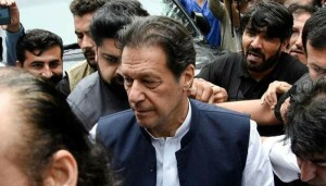 عمران خان کا 2 حلقوں سے کاغذات مسترد ہونے پر لاہورہائیکورٹ سے رجوع کا فیصلہ