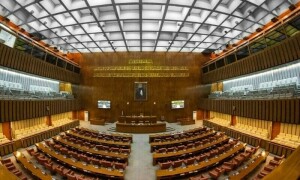 عام انتخابات کے التوا کے لیے سینیٹ میں قرارداد جمع