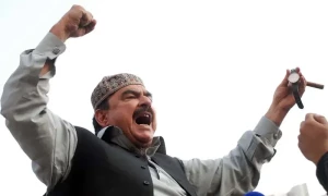 9 مئی کے مقدمے میں شیخ رشید گرفتار، ضمانت خارج