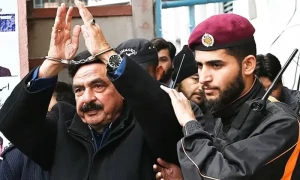 گرفتاری کے باوجود اصولوں پر کھڑا ہوں، کمرہ عدالت سے شیخ رشید کا ویڈیو پیغام