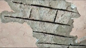 کراچی: گورنمنٹ اسکول کی چھت سے ٹکڑے کلاس میں بیٹھی طالبات پر آگرے