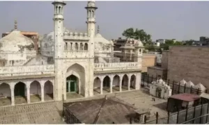 بنارس کی گیان واپی مسجد کے کیس میں مسلمانوں کو دھچکا