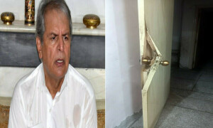 Javed Hashmi claims house raided, family members arrested