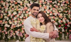 &rsquo;اب سادہ شُوٹ کراؤ یا شادی کا ۔۔۔۔&lsquo; ، ثناء جاوید کی شادی کے بعد پہلی پوسٹ پرشدید تنقید