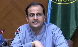 میئر کراچی سے شہر کی سڑکوں پررکھے جنریٹرز سے متعلق رپورٹ طلب