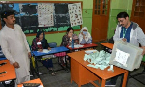 الیکشن ڈیوٹی پر حاضر نہ ہونے والے ملازمین کے وارنٹ گرفتاری جاری