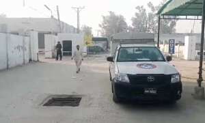 تھانے پر حملے میں 10 شہید، &rsquo;دہشت گردوں نے پہلے اسنائپر گولیاں برسائیں&lsquo;