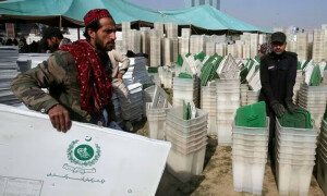 پشاور میں پولنگ اسٹاف غائب، کارروائی کا فیصلہ