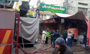 راولپنڈی: راجہ بازار مغل سرائے مارکیٹ میں آتشزدگی، کئی دکانیں جل گئیں