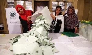 فارم45: الیکشن کے بعد پی ٹی آئی اور ن لیگ کا نیا بیانیہ کیا ہے