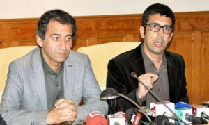 پشاور ہائیکورٹ نے عاطف خان اور شہرام ترکئی کی حفاظتی ضمانت منظور کرلی