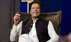 سب سیاسی جوڑ توڑ میں لگے رہے، پی ٹی آئی نے بڑا بم گرا دیا