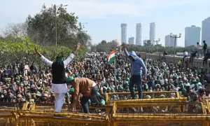 کسانوں کے احتجاج سے دہلی میں خوف و ہراس، مودی سرکار بات چیت پر رضامند