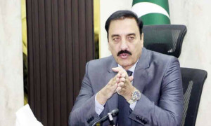 &rsquo;کمشنر کو 25 کروڑ میں خریدا گیا، نیویارک میں فلیٹ دیا گیا&lsquo;