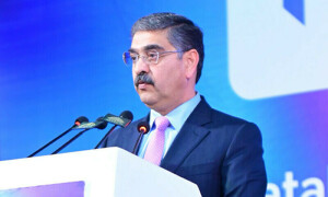 دباؤ کیلئے مختلف حربے استعمال ہو رہے ہیں، ریاست ملازمین کا دفاع کرے گی، وزیراعظم