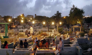 شب برات: قبرستانوں کے باہر پارکنگ کی کوئی فیس نہیں، ڈپٹی میئر کراچی