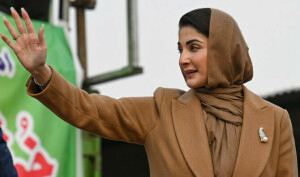 اقتدار کے کنارے سے جیل اور وزارت اعلیٰ کا سفر